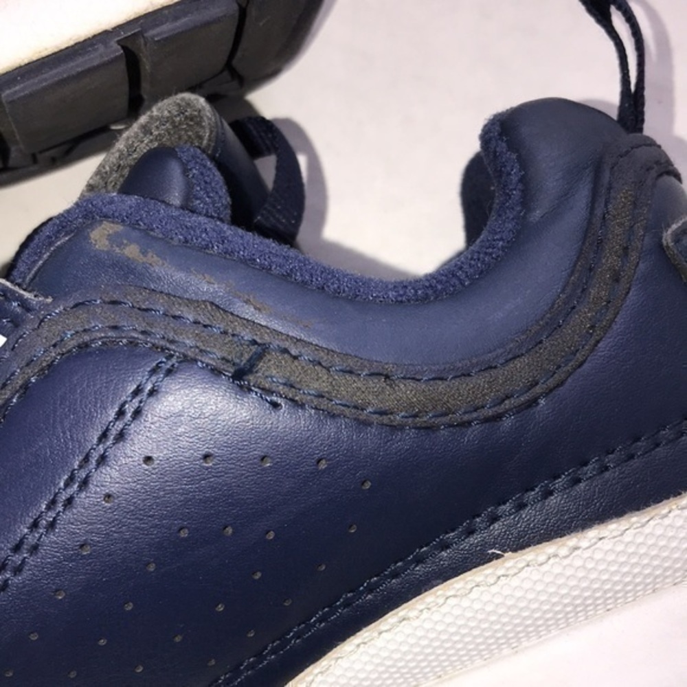 Fila Sneakers - Picture 4 of 10